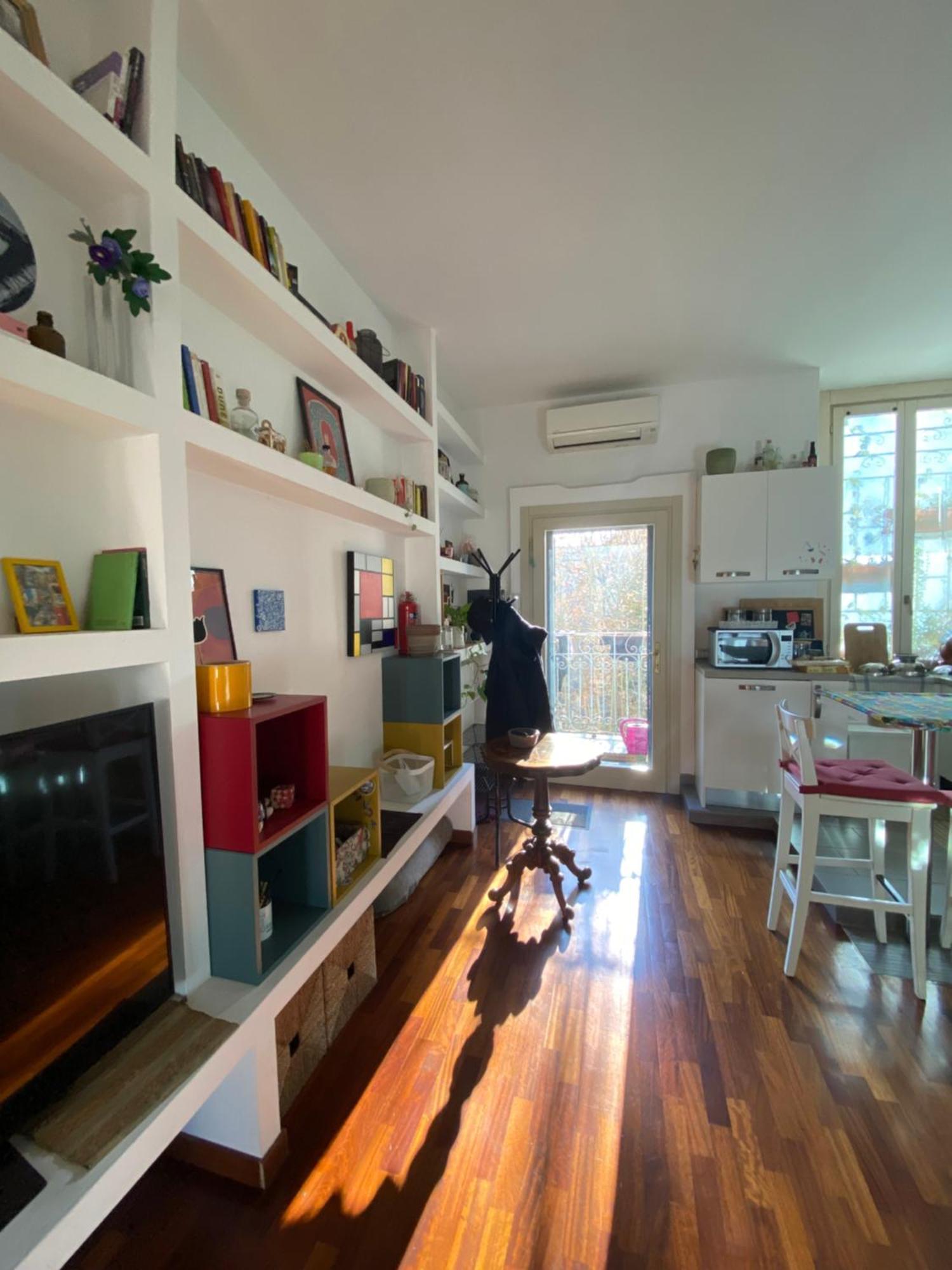 Appartamento Bilocale - Milano Zona Isola Bagian luar foto
